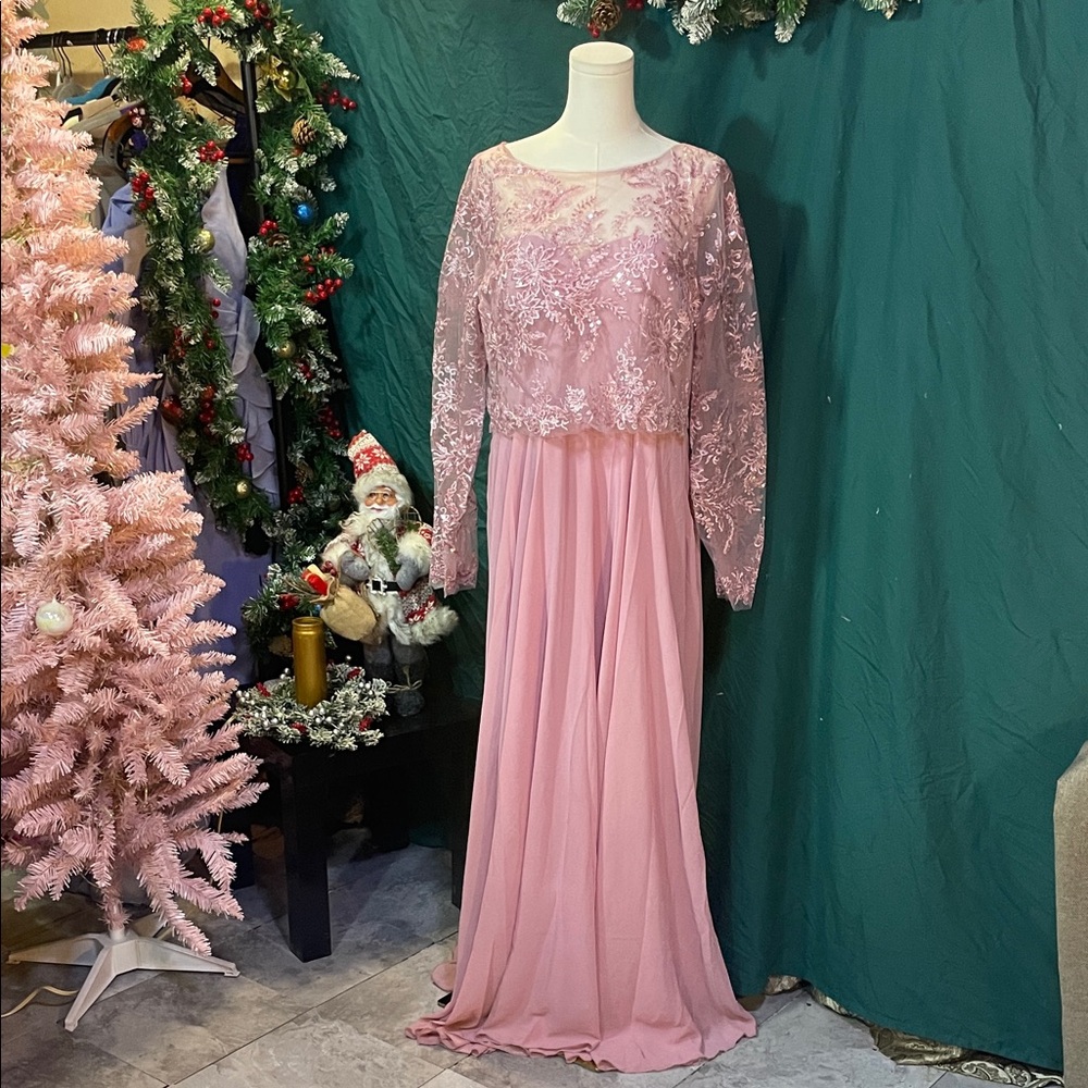 Chic Long Sleeve Pink Lace Dress